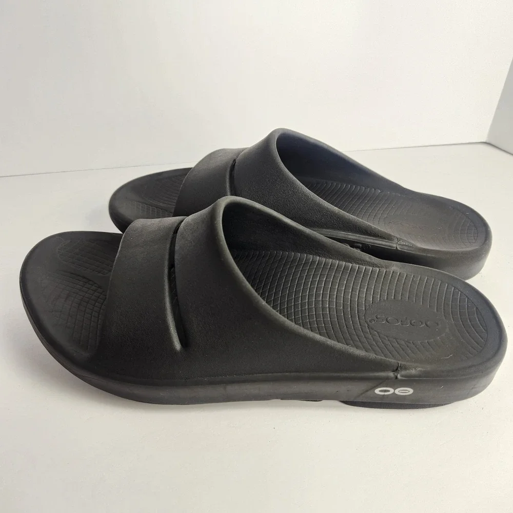 Oofos OOahh Men's Slip-On Casual Waterproof Sandals Black Size M(9)‎ W (11)